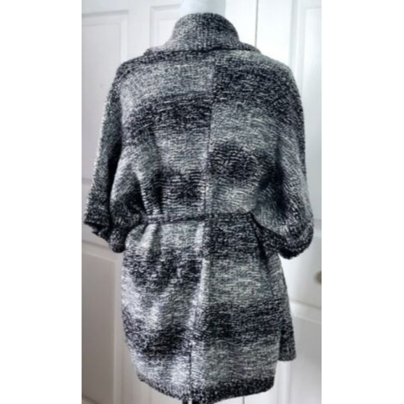 Ellen Tracy Womens Sleeveless Cardigan Tunic Sweater Size XL Gray Woven - Picture 3 of 6